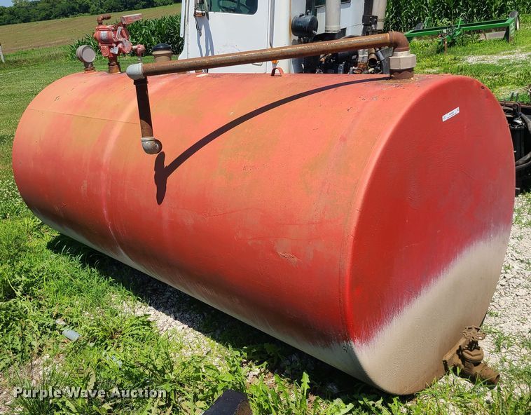 image for item MO9880 Fuel tank