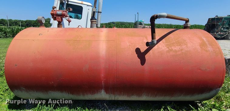 image for item MO9880 Fuel tank