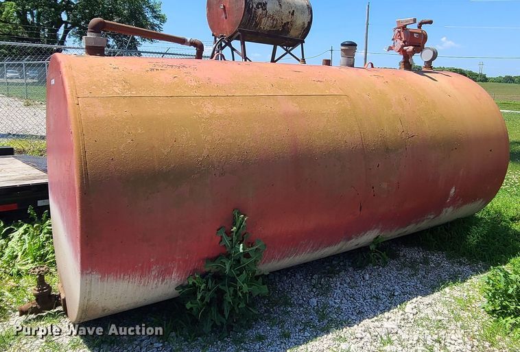 image for item MO9880 Fuel tank