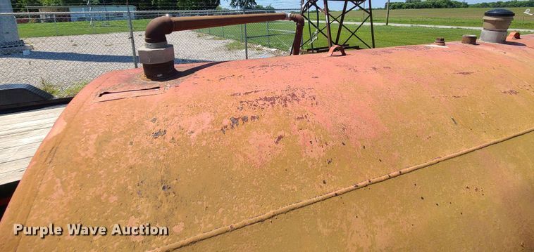 image for item MO9880 Fuel tank