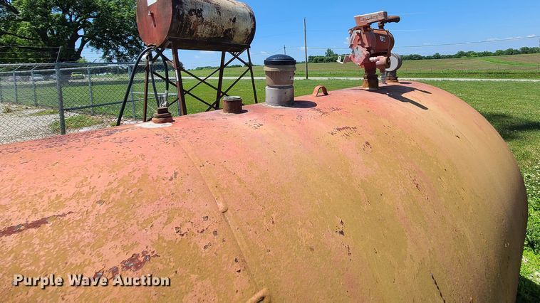 image for item MO9880 Fuel tank