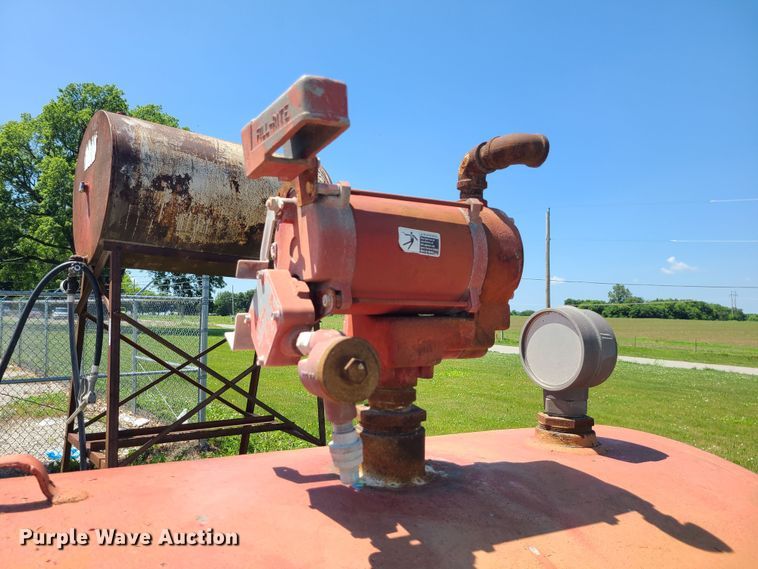 image for item MO9880 Fuel tank