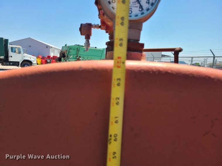 image for item MO9880 Fuel tank