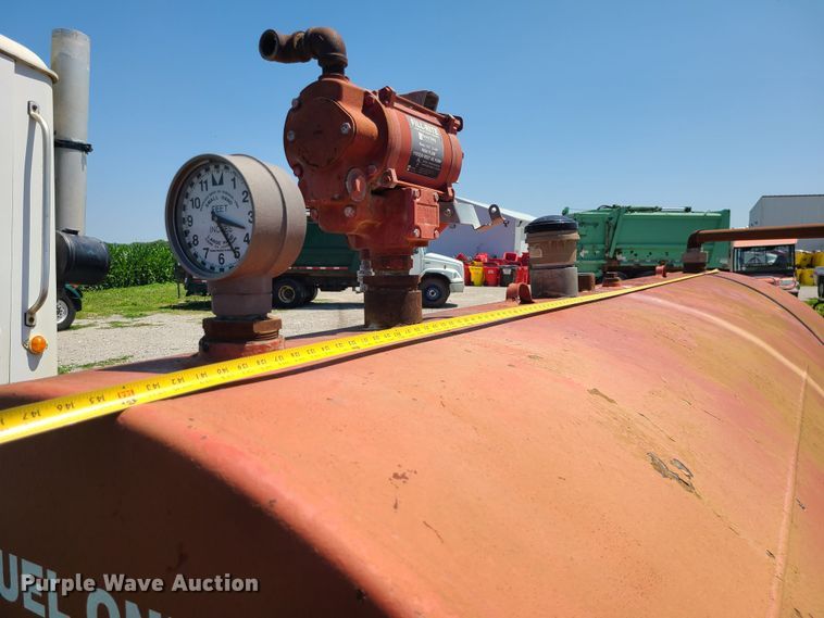 image for item MO9880 Fuel tank