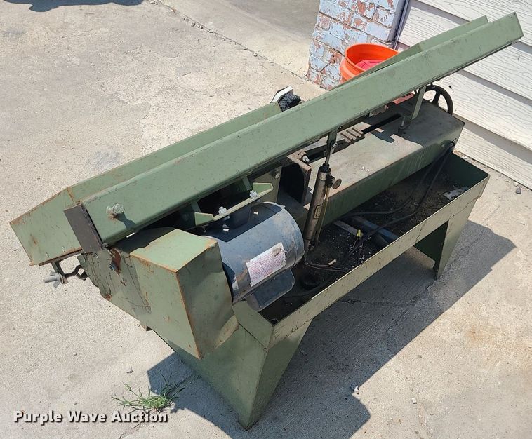 image for item MO9890 Carolina HD10  bandsaw