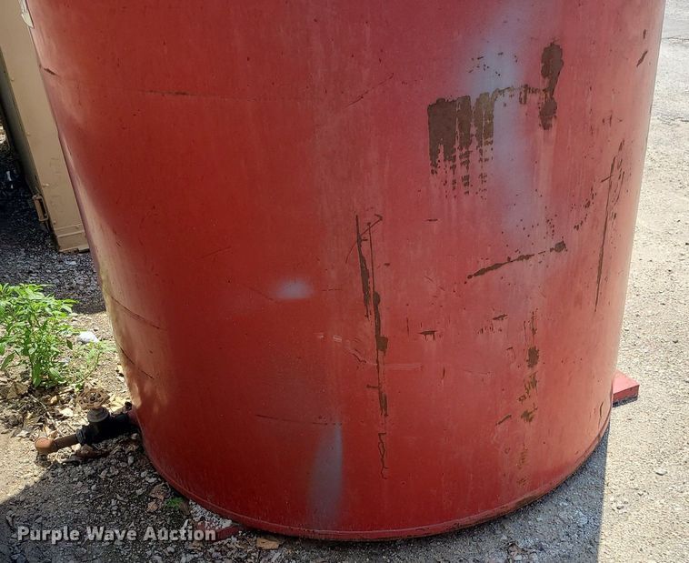 image for item MO9891 Oil tank