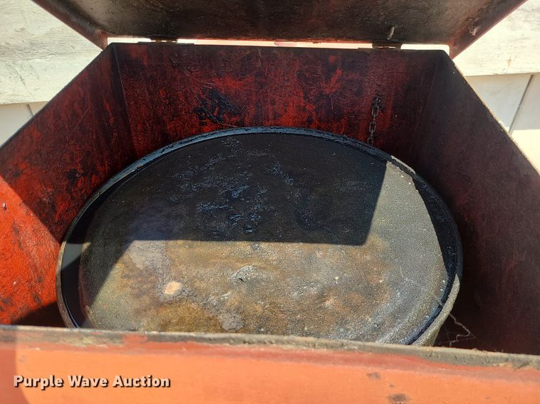 image for item MO9892 Oil tank