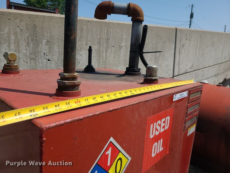 image for item MO9893 Oil tank