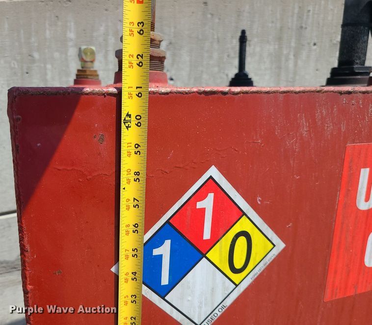 image for item MO9893 Oil tank