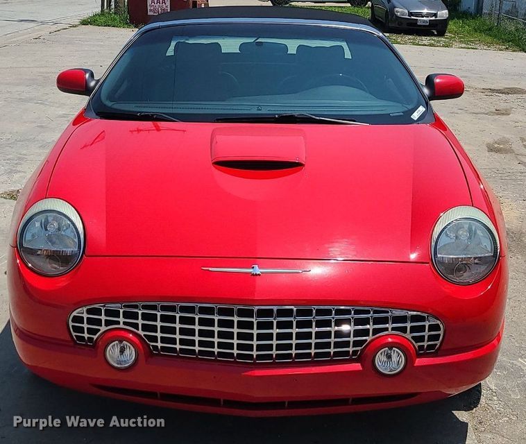 image for item MO9895 2002 Ford Thunderbird  convertible