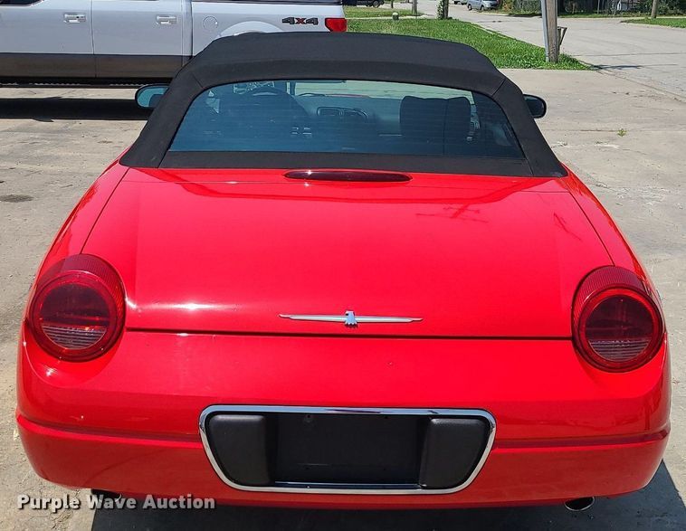 image for item MO9895 2002 Ford Thunderbird  convertible