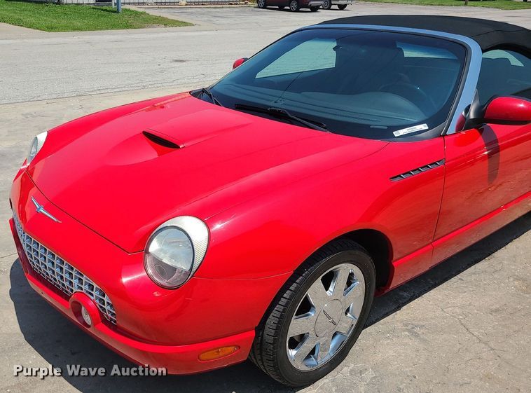 image for item MO9895 2002 Ford Thunderbird  convertible