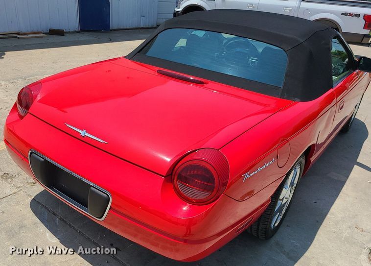 image for item MO9895 2002 Ford Thunderbird  convertible