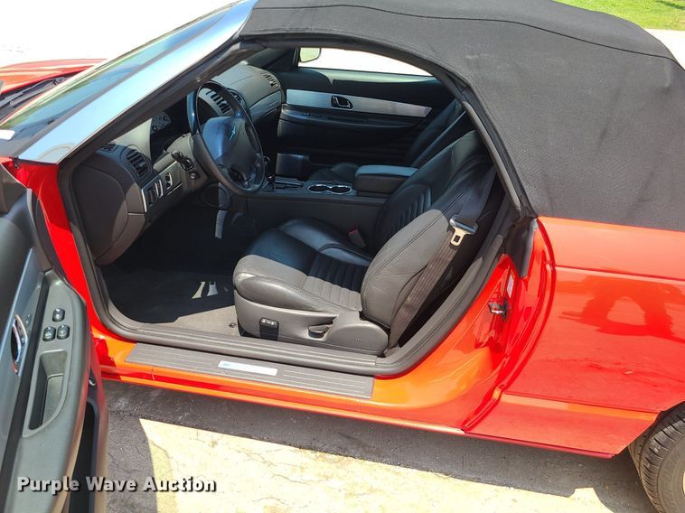 image for item MO9895 2002 Ford Thunderbird  convertible