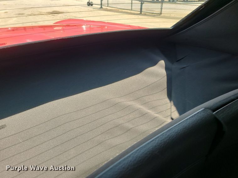 image for item MO9895 2002 Ford Thunderbird  convertible