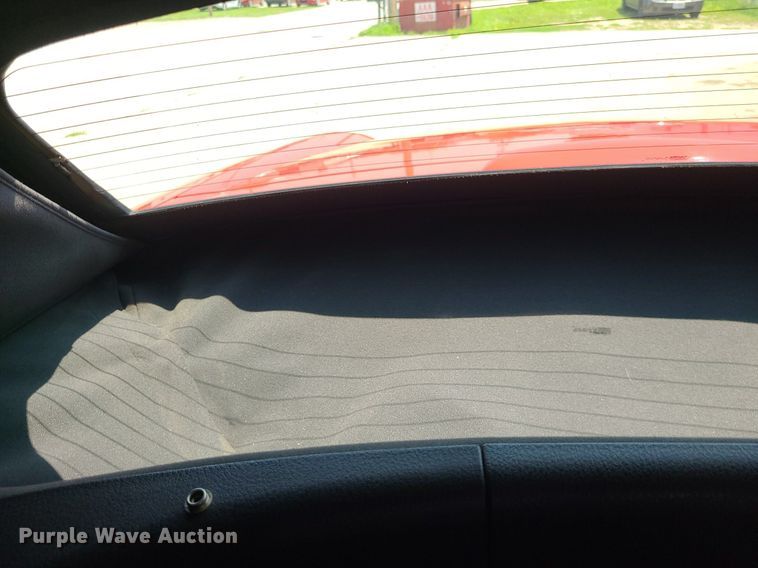 image for item MO9895 2002 Ford Thunderbird  convertible