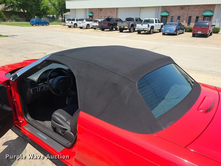 image for item MO9895 2002 Ford Thunderbird  convertible