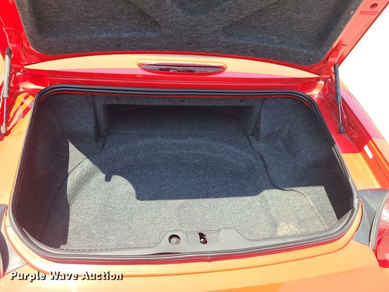 image for item MO9895 2002 Ford Thunderbird  convertible