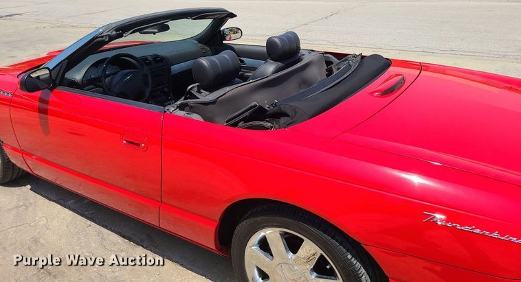 image for item MO9895 2002 Ford Thunderbird  convertible