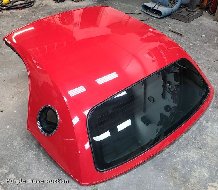 image for item MO9895 2002 Ford Thunderbird  convertible