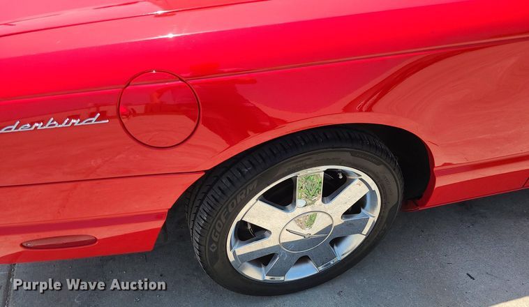 image for item MO9895 2002 Ford Thunderbird  convertible