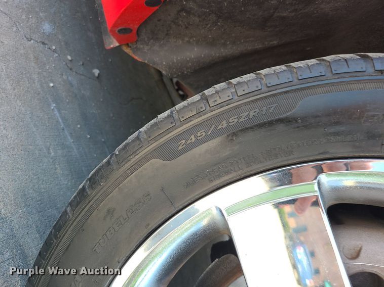 image for item MO9895 2002 Ford Thunderbird  convertible