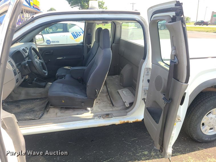 image for item MO9900 2008 Chevrolet Colorado  Ext. Cab pickup truck