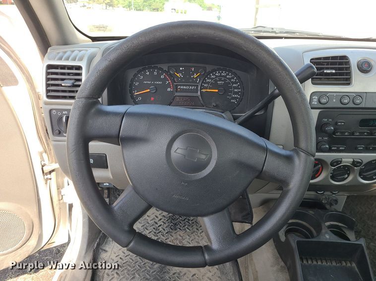 image for item MO9900 2008 Chevrolet Colorado  Ext. Cab pickup truck