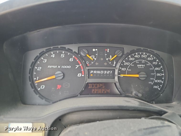 image for item MO9900 2008 Chevrolet Colorado  Ext. Cab pickup truck