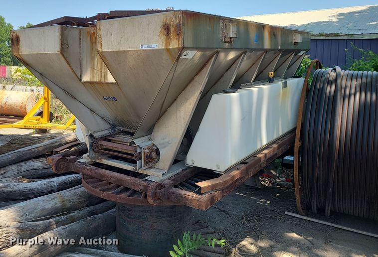 image for item MO9913 Warren  stainless steel spreader