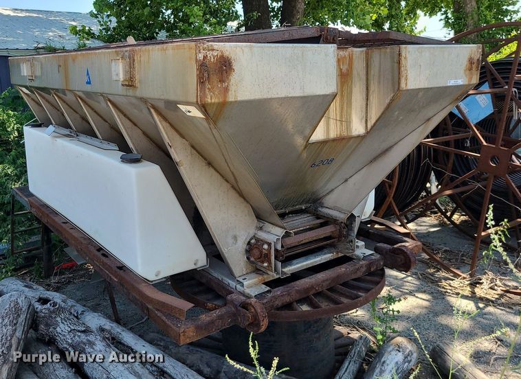 image for item MO9913 Warren  stainless steel spreader