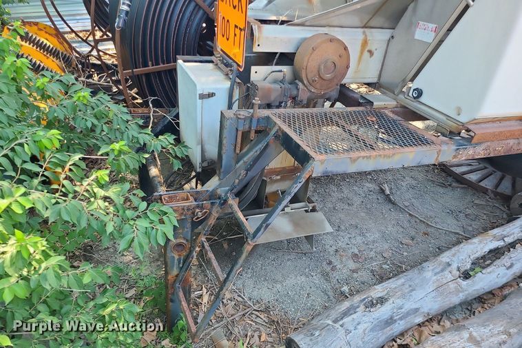 image for item MO9913 Warren  stainless steel spreader