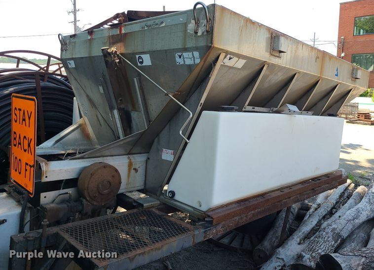 image for item MO9913 Warren  stainless steel spreader