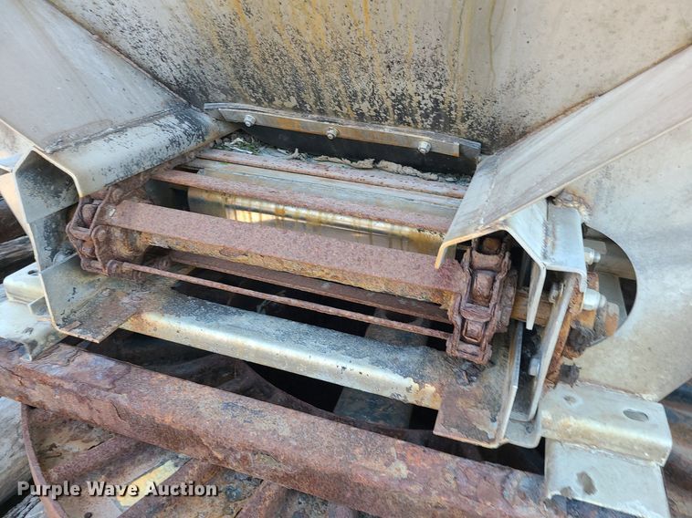 image for item MO9913 Warren  stainless steel spreader