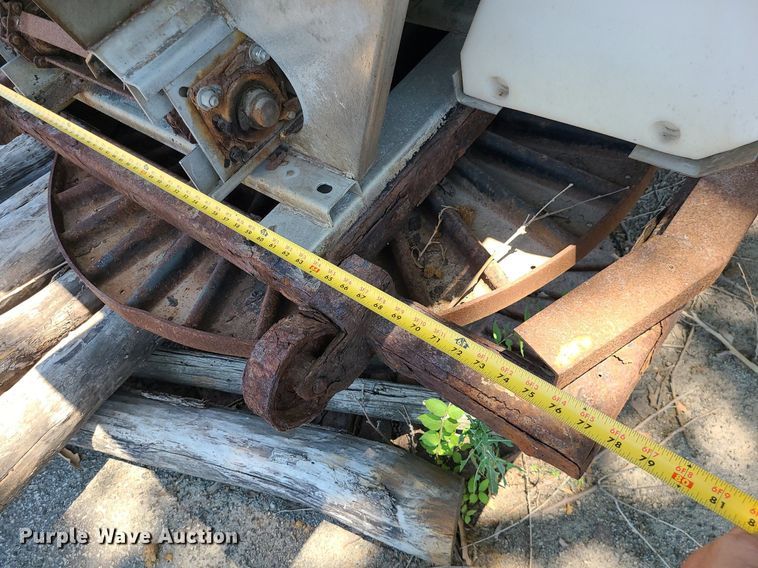 image for item MO9913 Warren  stainless steel spreader