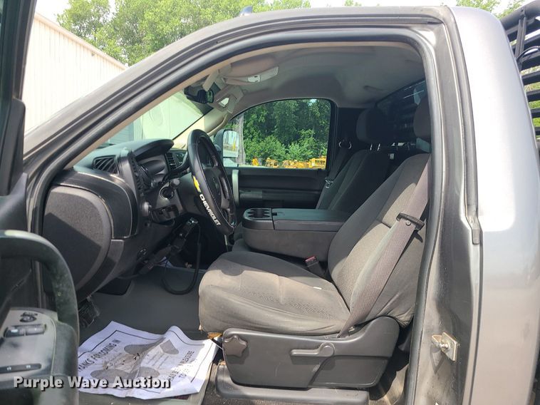 image for item MO9924 2007 Chevrolet Silverado 2500HD  pickup truck