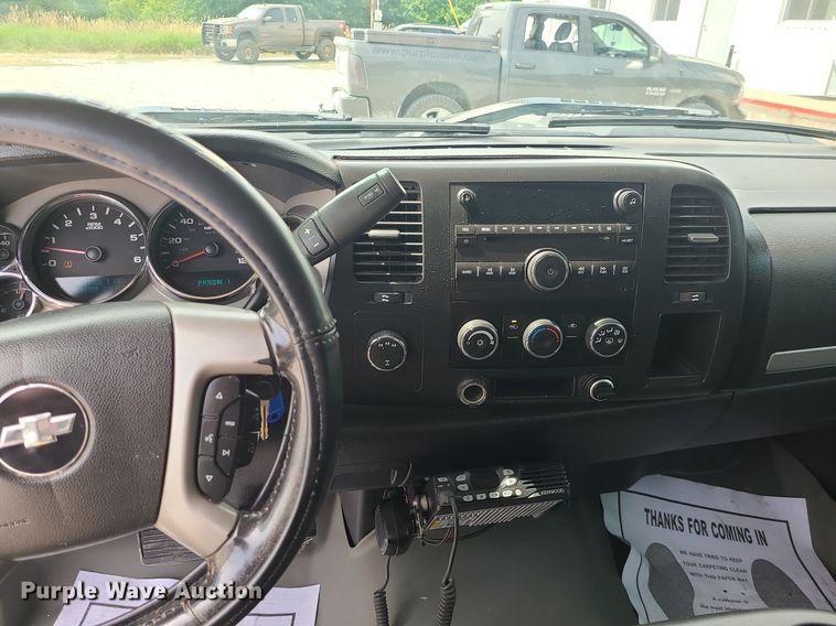 image for item MO9924 2007 Chevrolet Silverado 2500HD  pickup truck