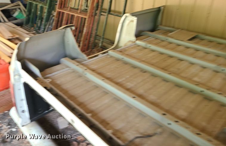 image for item MO9935 Chevrolet  pickup truck bed