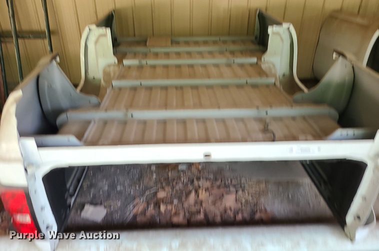 image for item MO9935 Chevrolet  pickup truck bed