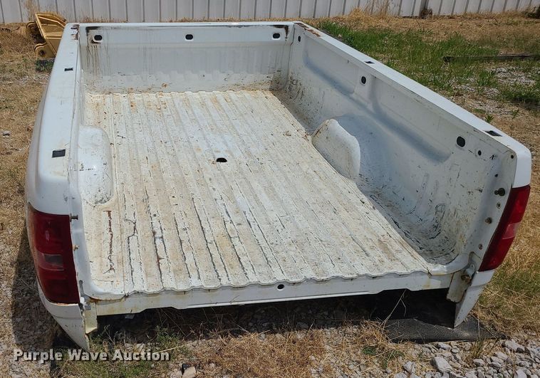 image for item MO9936 Chevrolet  pickup truck bed