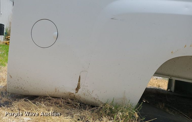 image for item MO9936 Chevrolet  pickup truck bed