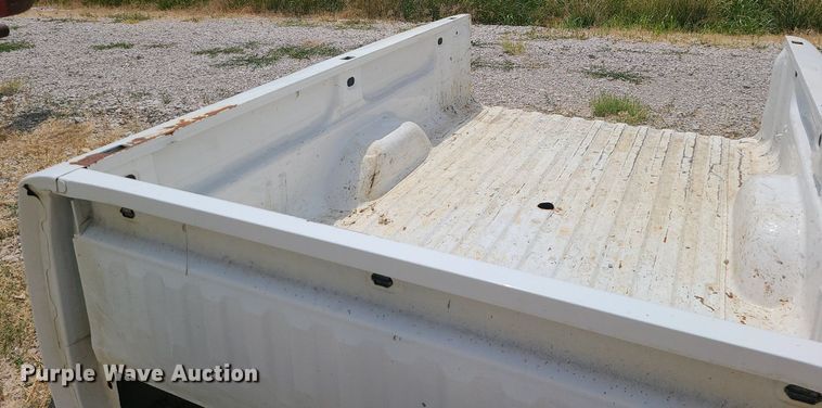 image for item MO9936 Chevrolet  pickup truck bed