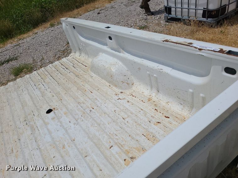 image for item MO9936 Chevrolet  pickup truck bed