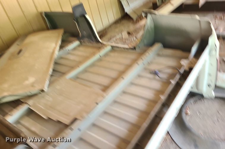 image for item MO9938 Chevrolet  pickup truck bed