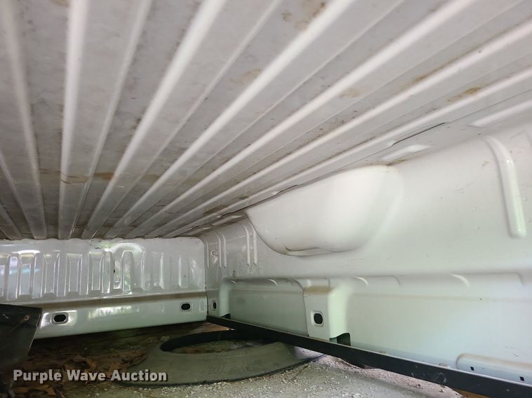 image for item MO9938 Chevrolet  pickup truck bed