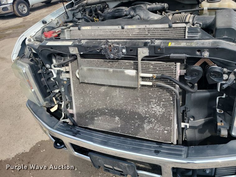 image for item MO9951 2008 Ford F350 Super Duty  flatbed pickup truck