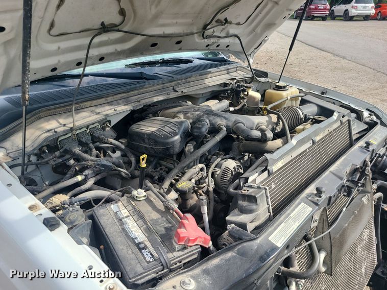 image for item MO9951 2008 Ford F350 Super Duty  flatbed pickup truck