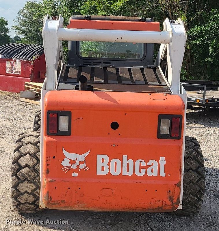 image for item MO9952 2000 Bobcat 873  skid steer loader