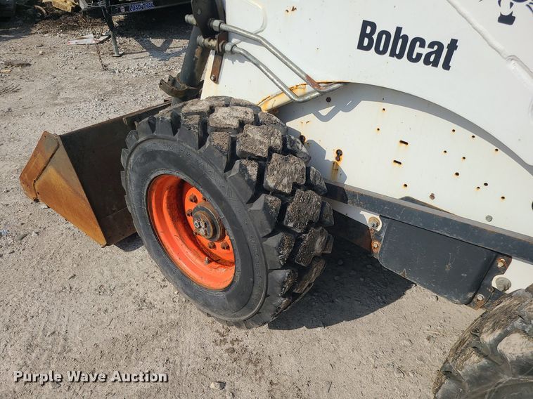 image for item MO9952 2000 Bobcat 873  skid steer loader