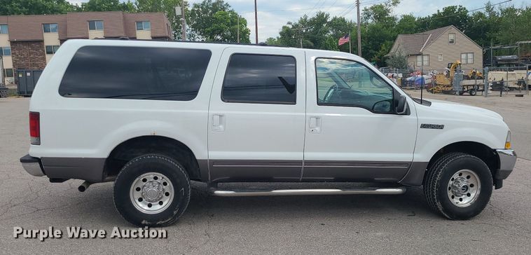 image for item MO9954 2002 Ford Excursion  SUV